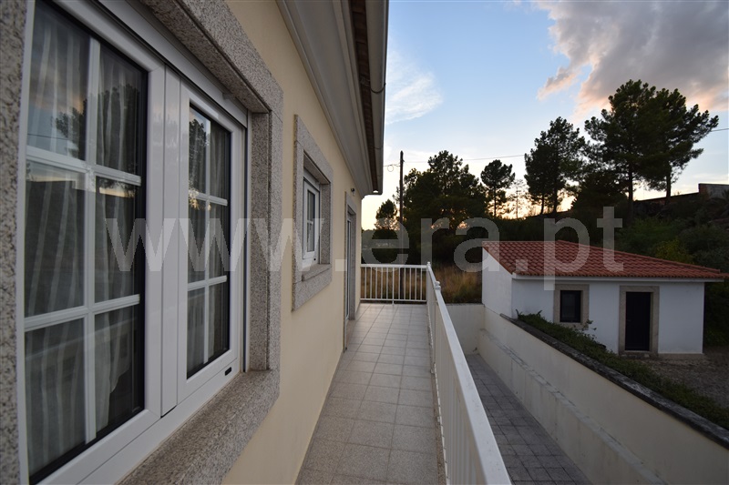 Moradia T3 Chaves, Santa Cruz/Trindade e Sanjurge - 1266533 - 28