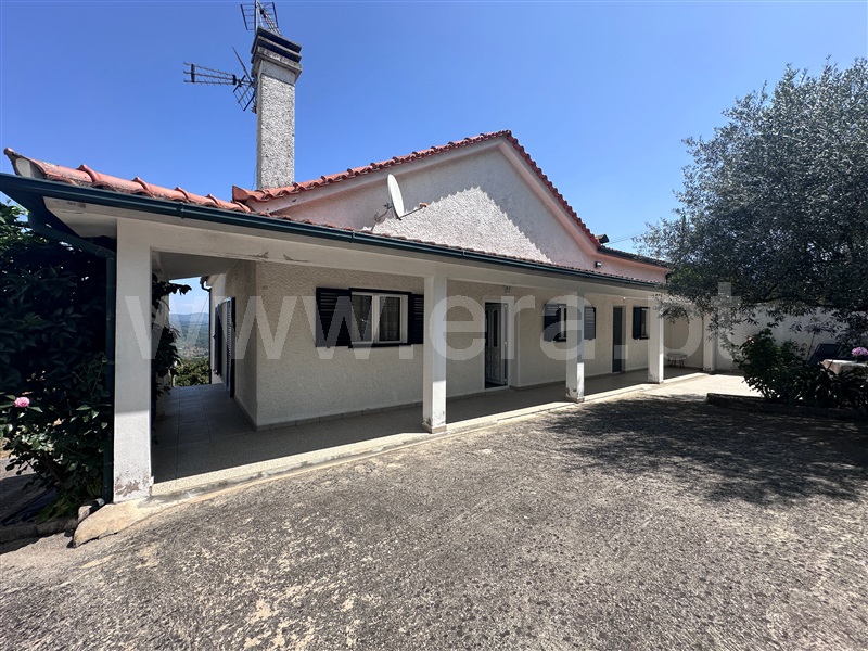 Moradia T3 / Chaves, Vilela do Tâmega