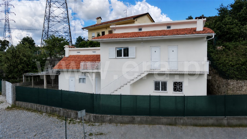 Moradia T3 à venda em São Cristóvão de Nogueira, Cinfães — foto 2