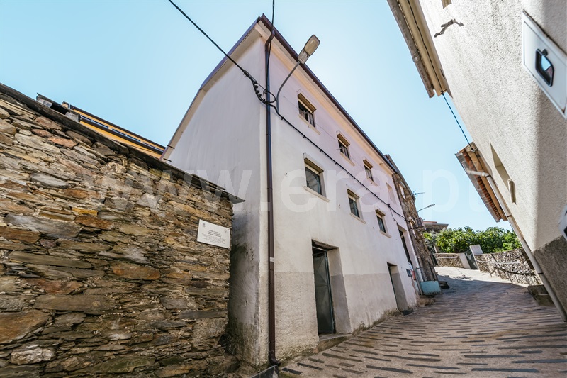 Moradia T3 à venda em Sobral de São Miguel, Covilhã — foto 2
