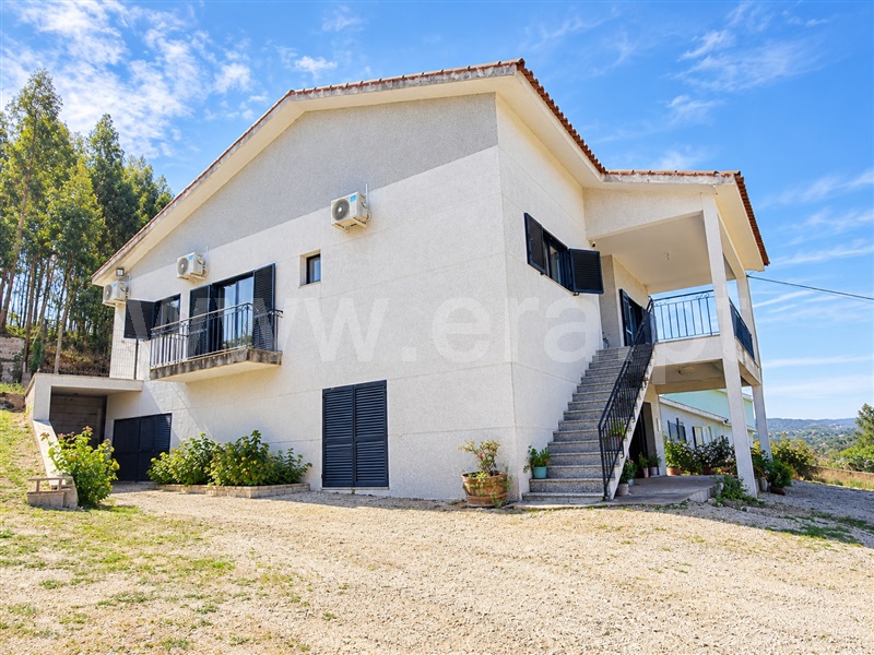 Moradia T3 em Ardegão, Arnozela e Seidões, €255.000