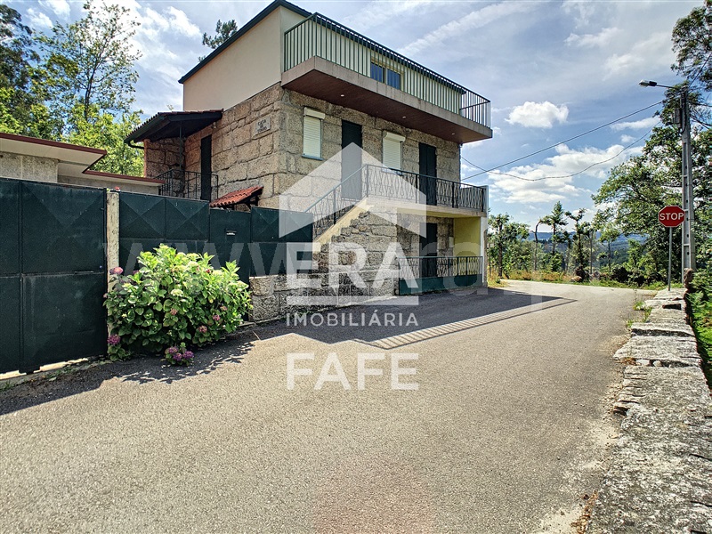 Moradia T3 / Fafe, Armil