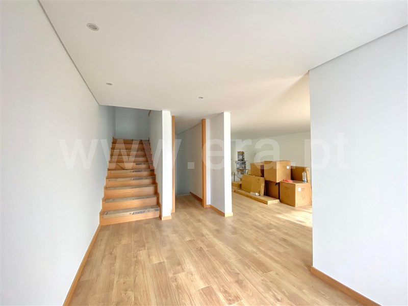 Moradia T3 / Fafe, Armil