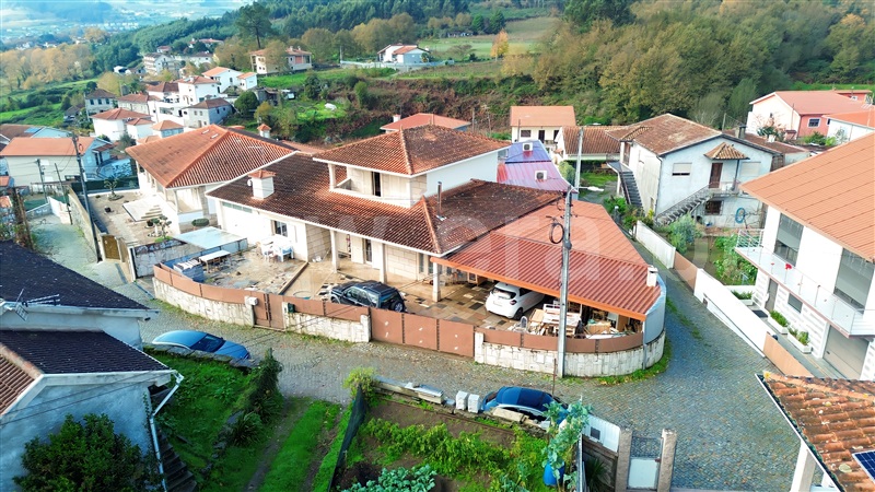 Moradia T3 / Felgueiras, Refontoura
