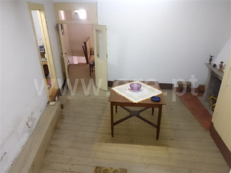 Moradia T3 / Fundão, Alpedrinha