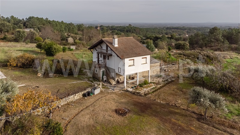 Moradia T3 / Fundão, Alpedrinha
