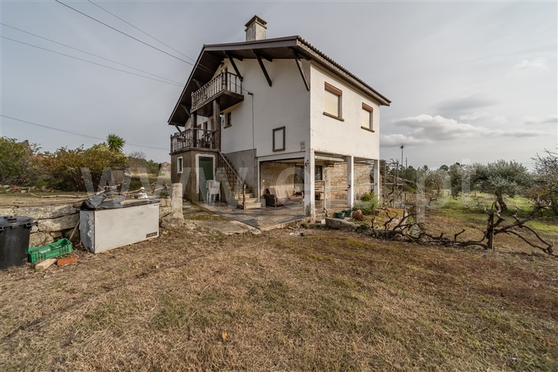 Moradia T3 / Fundão, Alpedrinha