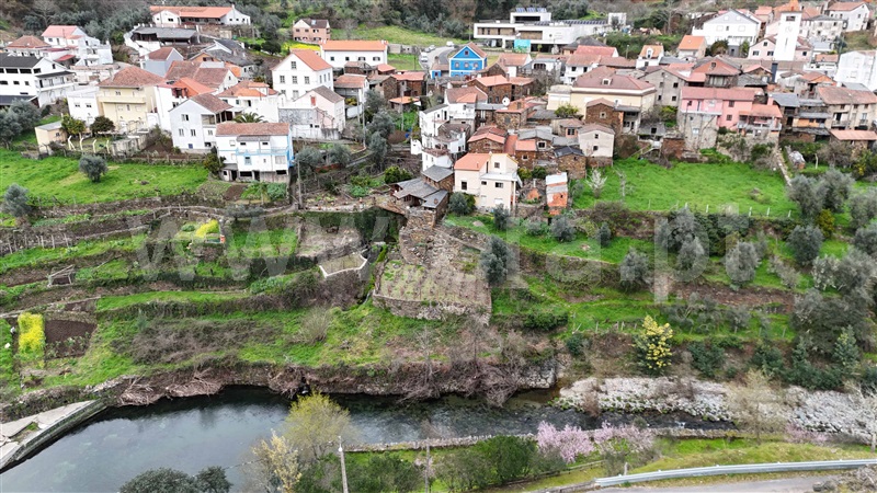 Moradia T3 / Góis, Cadafaz e Colmeal