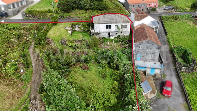 Moradia T3 com Quintal Horta, Capelo - 1481155 - 8