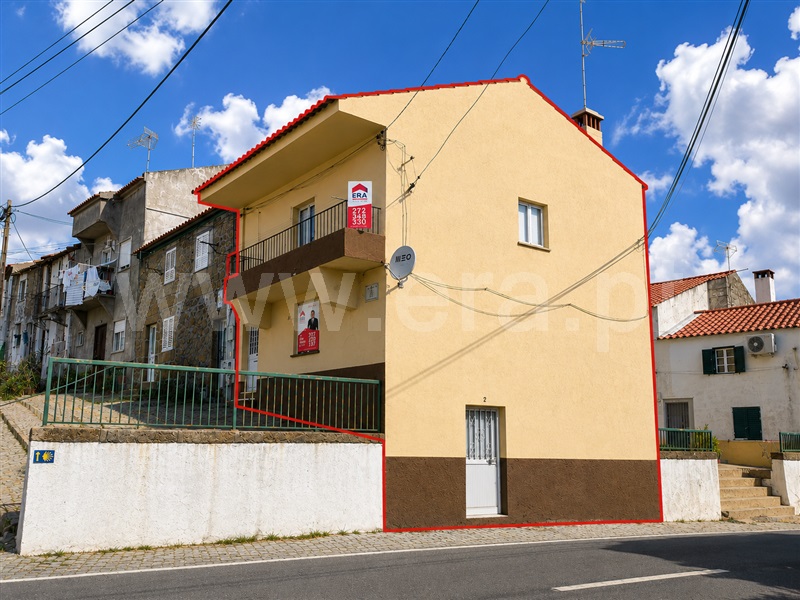Moradia T3 / Idanha-a-Nova, Zebreira