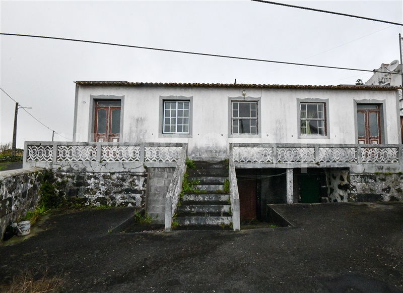 Moradia T3 / Lajes do Pico, Piedade