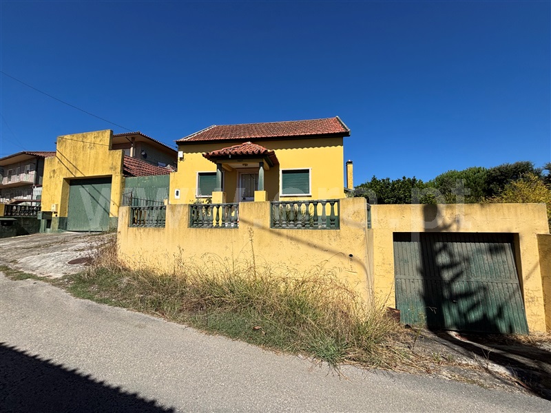 Moradia T3 / Leiria, Parceiros e Azoia