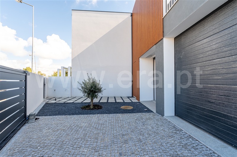 Moradia T3 à venda em Vila Nova da Telha, Maia — foto 4