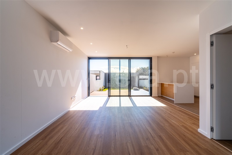 Moradia T3 à venda em Vila Nova da Telha, Maia — foto 2