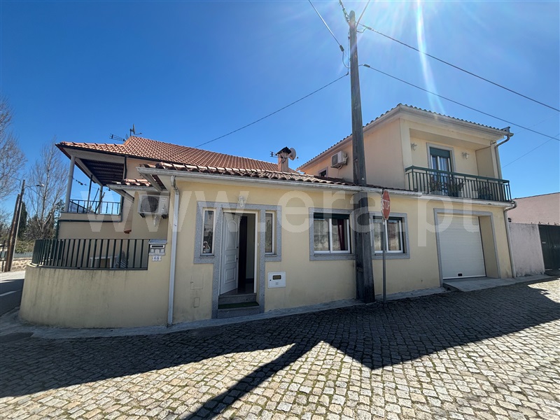 Moradia T3 / Mangualde, Espinho