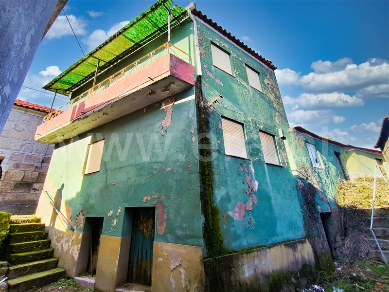 Moradia T3 / Mangualde, Tavares (Chãs, Várzea e Travanca)