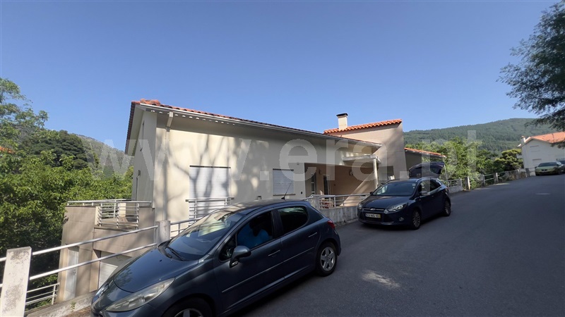 Moradia T3 / Manteigas, Manteigas (Santa Maria)