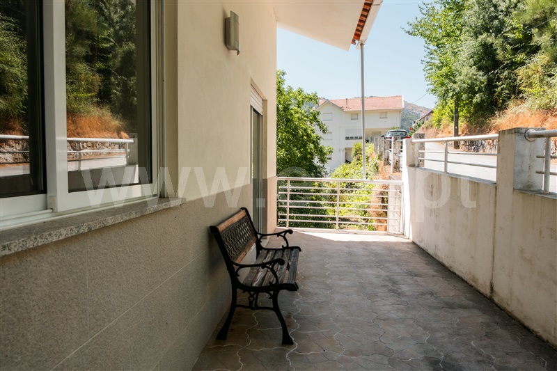 Moradia T3 com Quintal Manteigas, Manteigas (Santa Maria) - 1489029 - 4