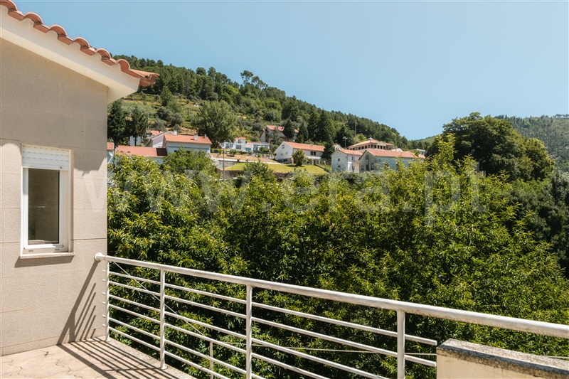 Moradia T3 com Quintal Manteigas, Manteigas (Santa Maria) - 1489029 - 7
