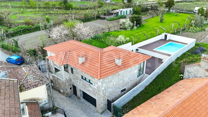 Moradia T3 / Marco de Canaveses, Alpendorada, Várzea e Torrão