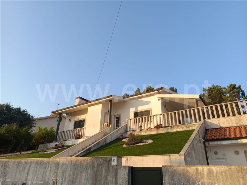 Moradia T3 / Marco de Canaveses, Marco