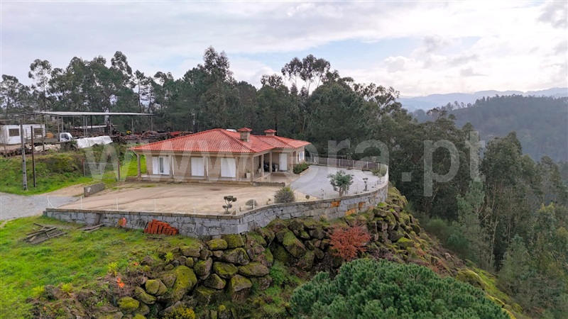 Moradia T3 / Marco de Canaveses, Vila Boa de Quires e Maureles