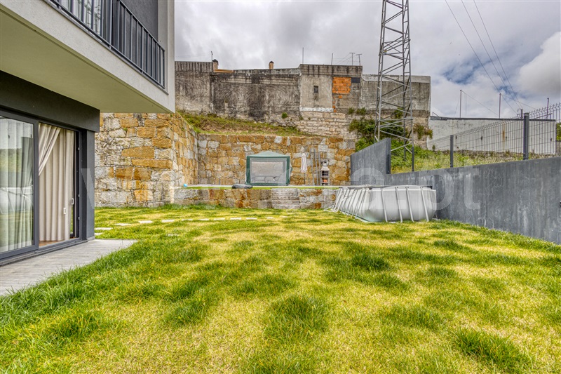 Moradia T3 com Nova Matosinhos, Laranjeiras - 1406716 - 8