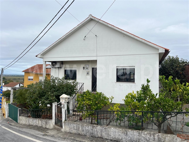 Moradia T4 / Montemor-o-Velho, Abrunheira, Verride e Vila Nova da Barca