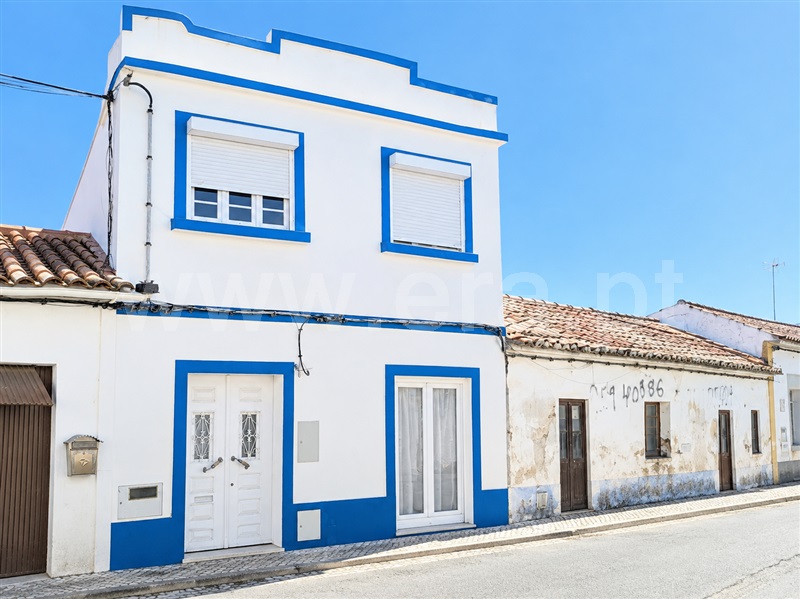 Moradia T3 em Colos, €230.000