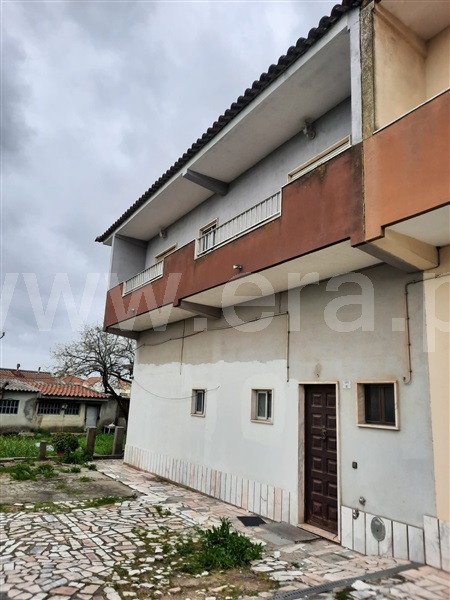 Moradia T3 / Odivelas, Pontinha e Famões