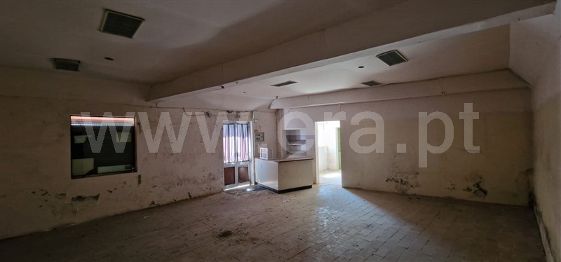 Prédio  Oliveira do Bairro, Bustos, Troviscal e Mamarrosa - 1471505 - 16