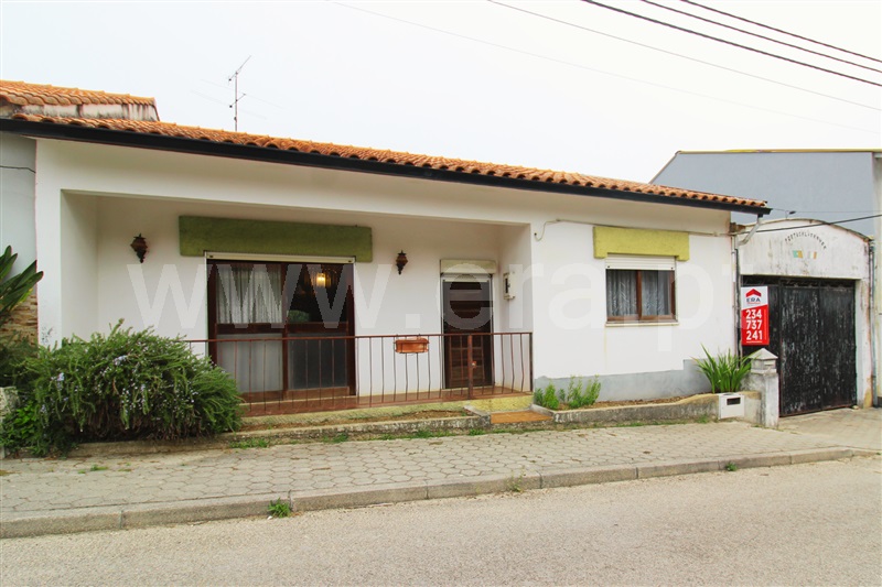 Moradia T3 / Oliveira do Bairro, Oiã, Oliveira do Bairro