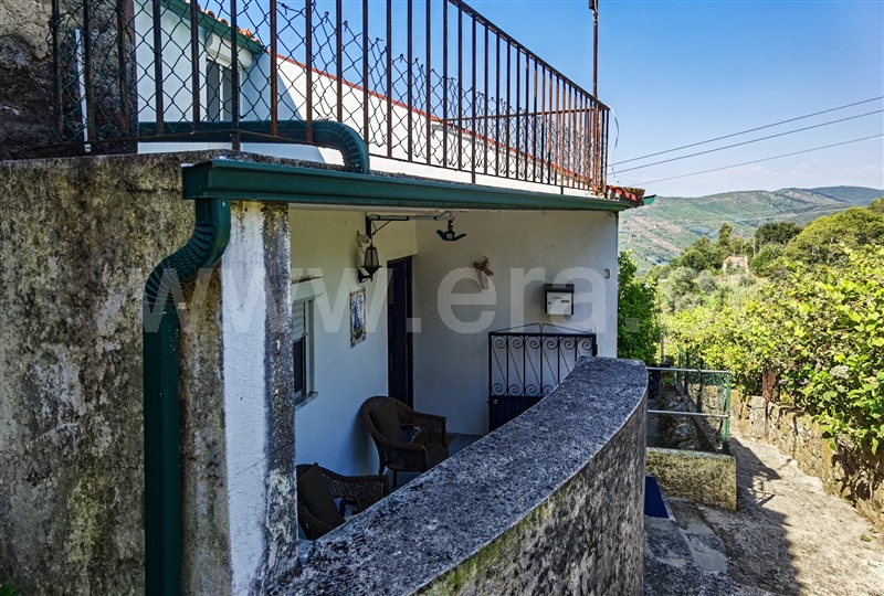 Moradia T3 Oliveira do Hospital, Aldeia das Dez - 1424203 - 2