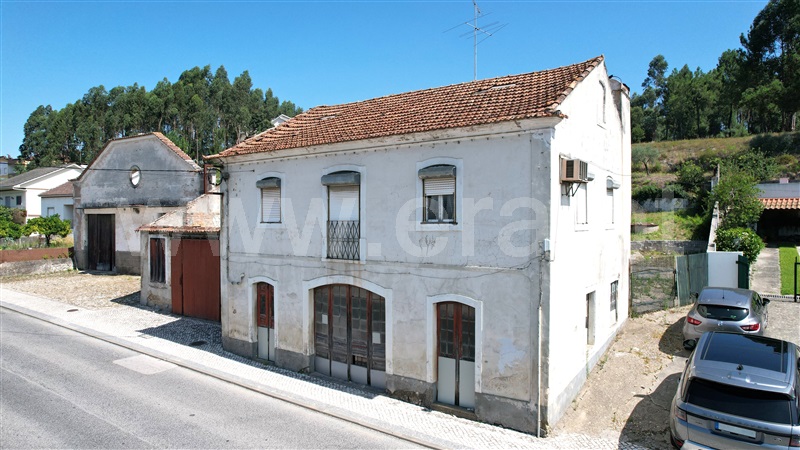 Moradia T3 / Ourém, Caxarias