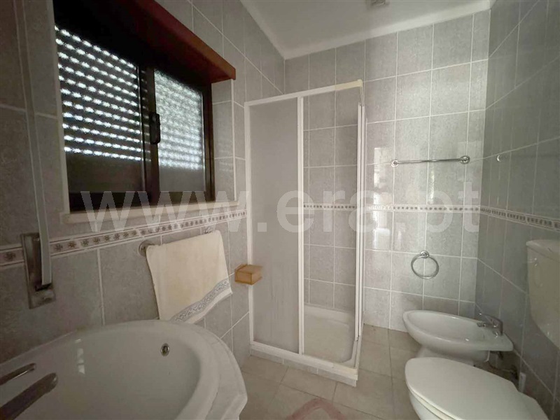 Moradia T2 Ourém, Freixianda, Ribeira do Fárrio e Formigais - 1502976 - 9