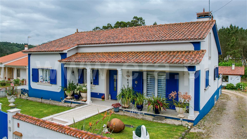 Moradia T3 / Ourém, Gondemaria e Olival