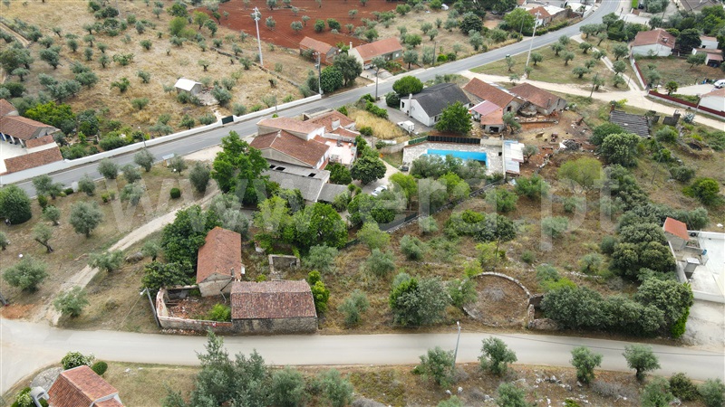 Moradia T3 à venda em Nossa Senhora das Misericórdias, €60.000