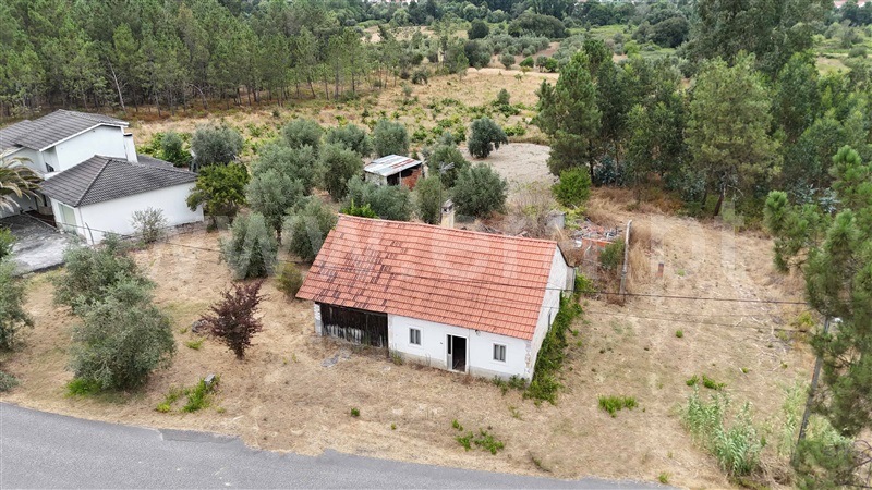 Moradia T3 / Ourém, Rio de Couros e Casal dos Bernardos