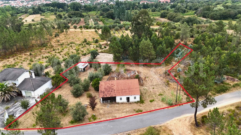 Moradia T3 / Ourém, Rio de Couros e Casal dos Bernardos