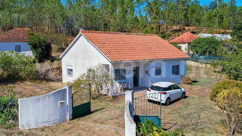 Moradia T3 / Ourém, Rio de Couros e Casal dos Bernardos