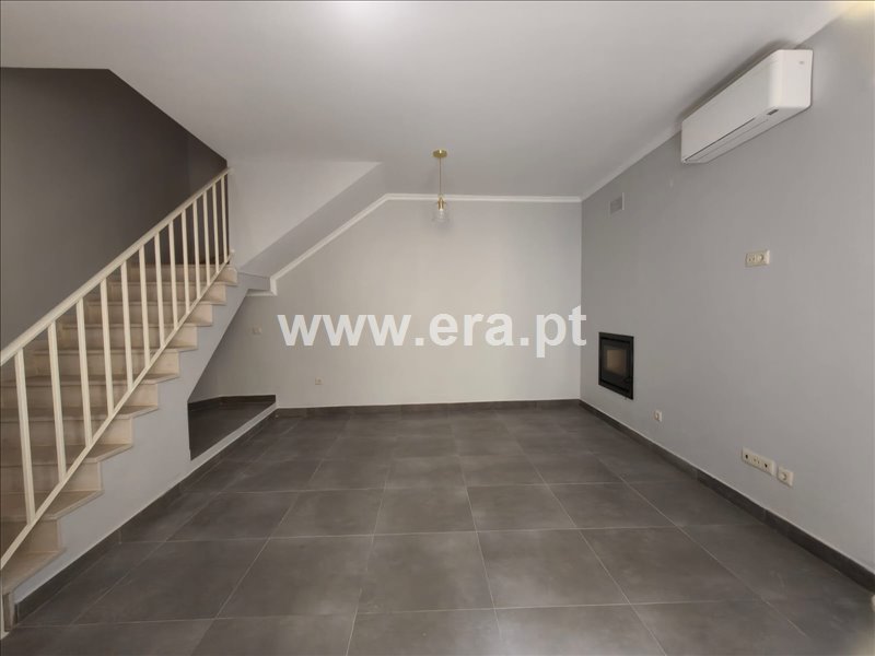 Moradia T3 à venda em Centro Histórico de Palmela, Palmela — foto 2