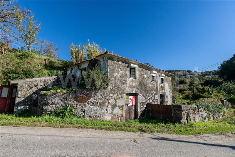 Moradia T3 / Paredes de Coura, Padornelo