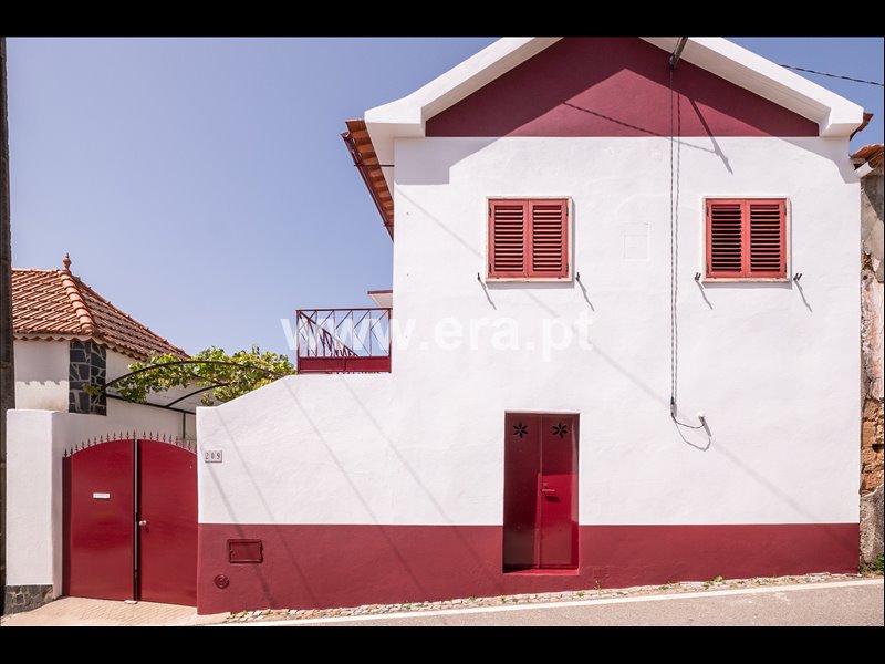Moradia T3 / Pedrógão Grande, Vila Facaia