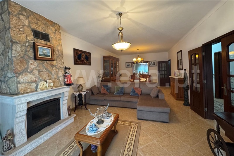 Moradia T3 / Peniche, Casais de Mestre Mendo