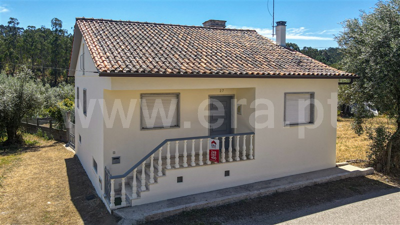 Moradia T3 / Pombal, Santiago e São Simão de Litém e Albergaria dos Doze