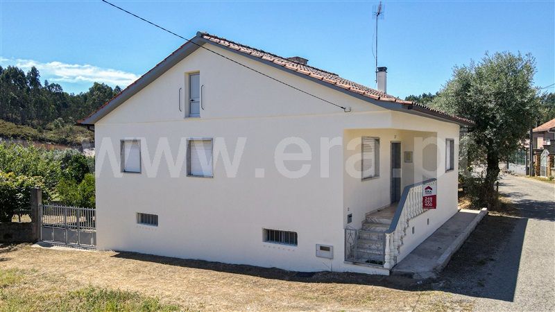 Moradia T3 com Quintal Pombal, Santiago e São Simão de Litém e Albergaria dos Doze - 1354983 - 3