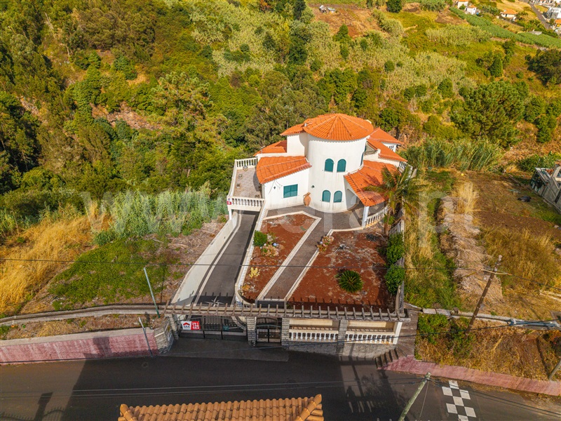 Moradia T3 à venda em Canhas, €480.000