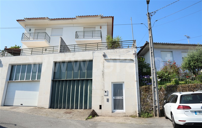 Moradia T3 / Ponte da Barca, Ponte da Barca, Vila Nova de Muía e Paço Vedro de Magalhães