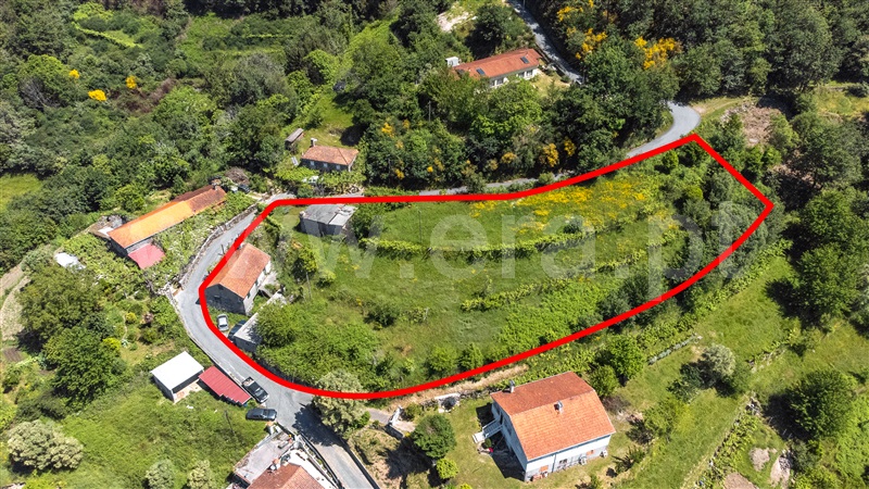 Moradia T3 / Ponte de Lima, Labrujó, Rendufe e Vilar do Monte