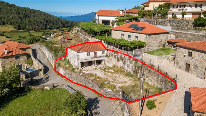 Moradia T3 / Ponte de Lima, Labrujó, Rendufe e Vilar do Monte
